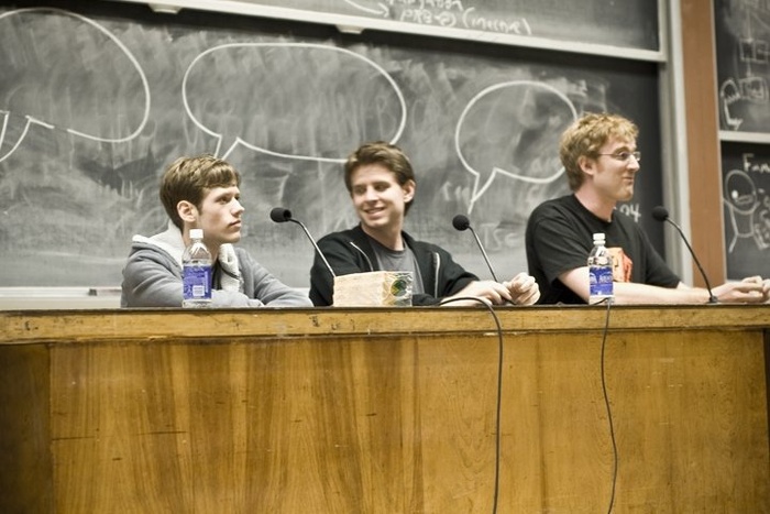 辩论,人物特写,组委,公司前台,,ROFLCon：互联网*领袖-演讲-4。 27。 08