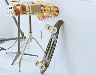 母婴用品,吸顶灯,旗帜,玩具,折刀,运动白卷滑板