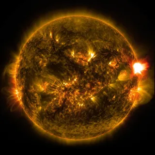 太阳耀斑，X级，太阳，爆发，能量，火球