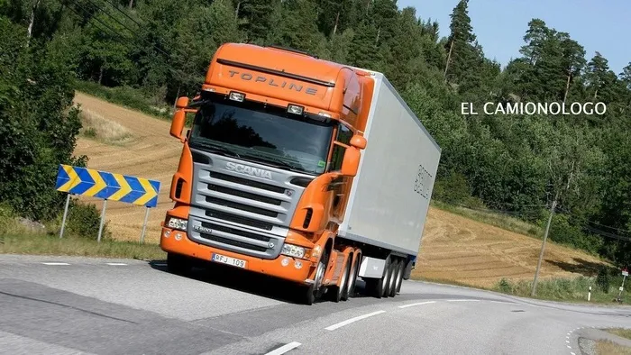 斯堪尼亚R500 6x2顶线