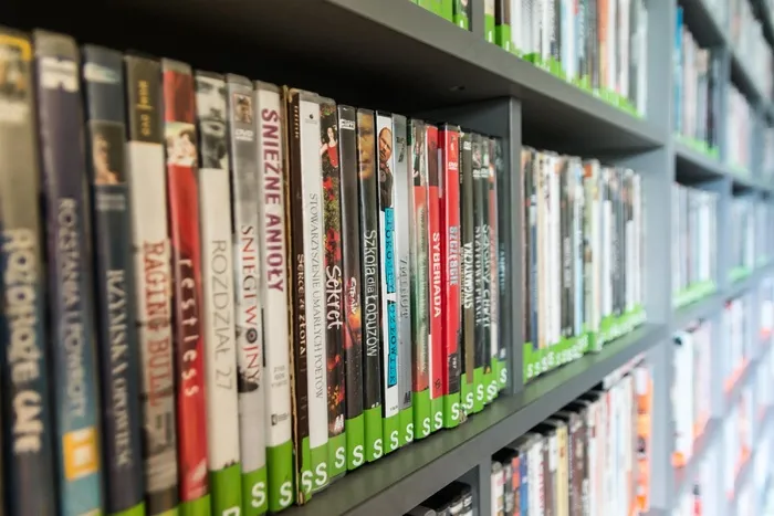 图书馆，书，阅读，电影，DVD，教育