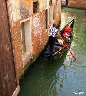摩托车,船夫,乌篷船,门,建筑,威尼斯贡多拉
