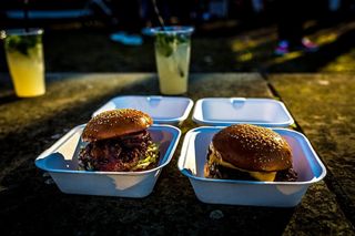 Mother Flipper汉堡（和生姜啤酒）