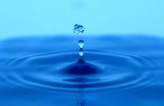 水，蓝色，一种