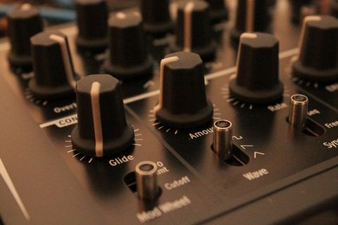 音乐，音序器，合成器，电位器