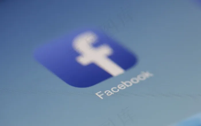 Twitter，Facebook，一起，信息交流