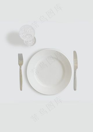 盘子，白色，盘子，高脚杯，空盘子，玻璃