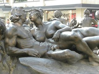 古铜色，一对，浪漫