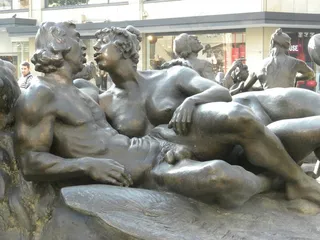 古铜色，一对，浪漫