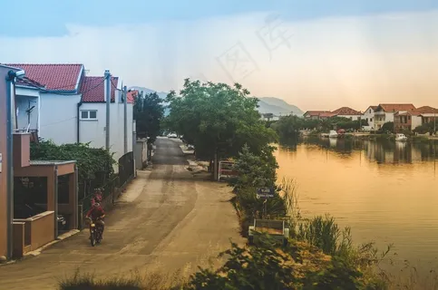 房屋,建筑物,河流,侧面,街道,住宅 房屋,建筑物,河流,侧面,街道,住宅