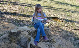 人的，儿童，女孩，金发，长长的头发，性质，本书