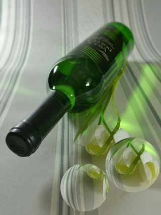 葡萄酒，白葡萄酒，瓶，郁金香