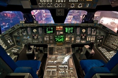飞机驾驶舱,飞机,驾驶舱,飞机仪表,电脑主板,穿梭驾驶舱