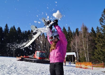 滚雪球，冬天，雪，山，游戏，单板滑雪