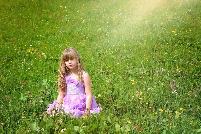 人，人的，女性，儿童，女孩，金发，长长的头发