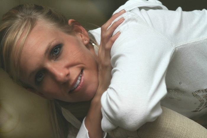 女孩，漂亮，快乐，微笑，肖像，脸，坐