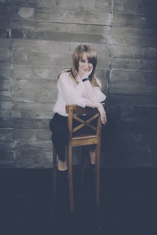 女孩，女子，长长的头发，黑暗的背景，风格，头发