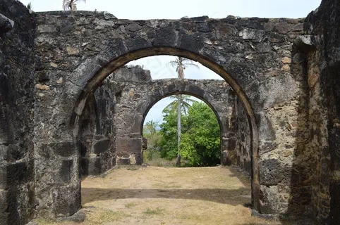 巴伊亚州斯特朗比奇的Garcia D 'Ávila城堡商场