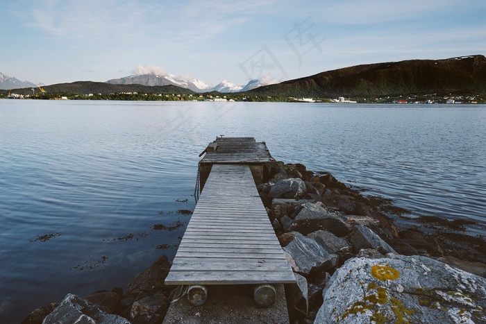 木材，码头，湖泊，水，岩石，户外，景观