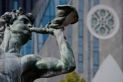 莱比锡，奥古斯都广场，雕像，喷泉，城市