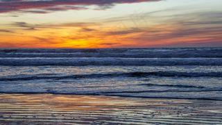 日落，黄昏，天空，海滩，海岸，海洋，大海，水