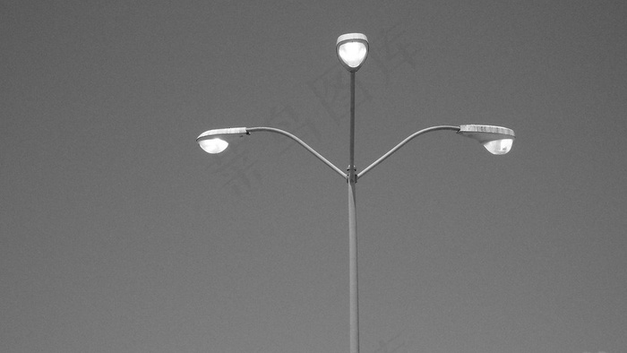 路灯,落地灯,路灯/街灯,通风机,停车场在阳光下点亮