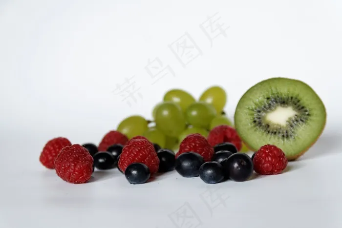 蓝莓，覆盆子，葡萄，猕猴桃，水果，健康