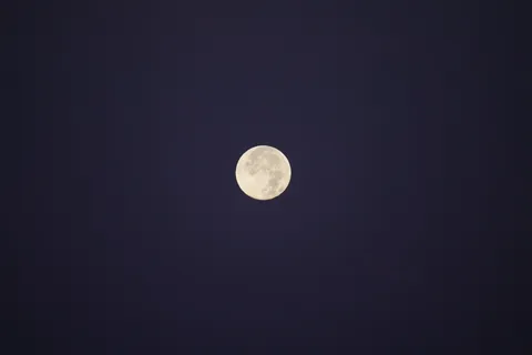 圆月,月亮,硬币,模糊图片,,天空中的月亮