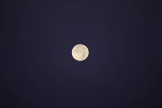 圆月,月亮,硬币,模糊图片,,天空中的月亮