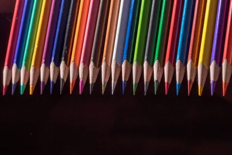 彩色铅笔，木钉，钢笔，多彩，颜色