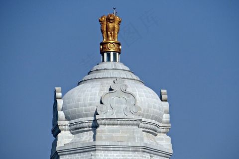 圆顶，素万那·维达纳·苏达，贝尔高姆