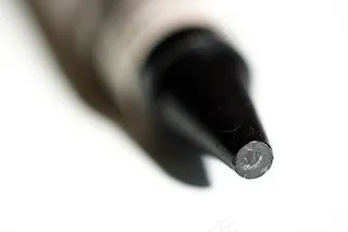 圆珠笔,耳机,摄像头,眼睛,橡皮擦,黑色