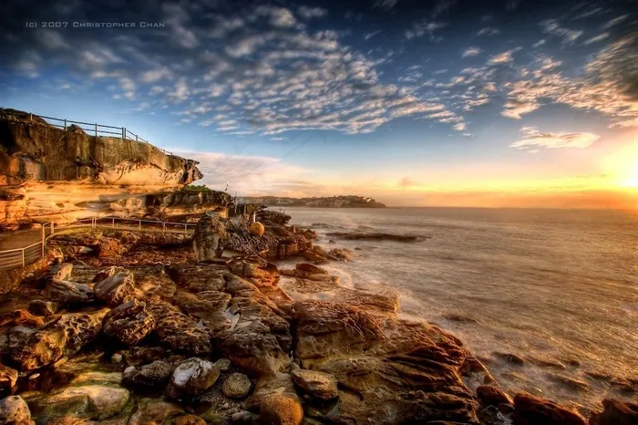 海洋,自然/人文景观,天空,山峦,历史遗迹,邦迪