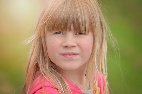 人,人的,女孩,儿童,女性,脸,金发,意见 人,人的,女孩,儿童,女性,脸,金发,意见