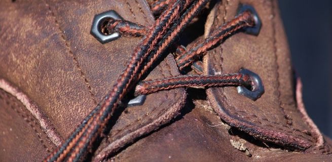 远足鞋，远足，皮革，旧，脏，旧