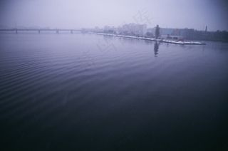 天空,江河,桥梁,树,地板砖,蓝河