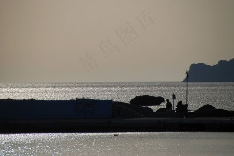 克里特岛的奥德赛–银可以变成黄金...。