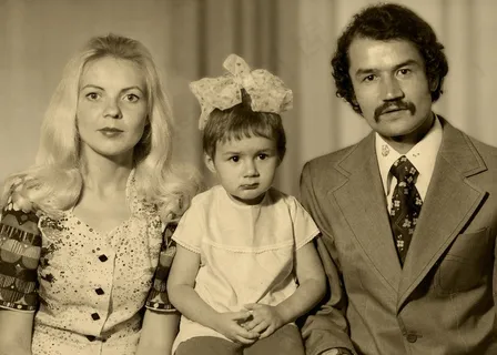 Aygul Barieva，塔塔尔族，艺术家，家庭，父母，孩子