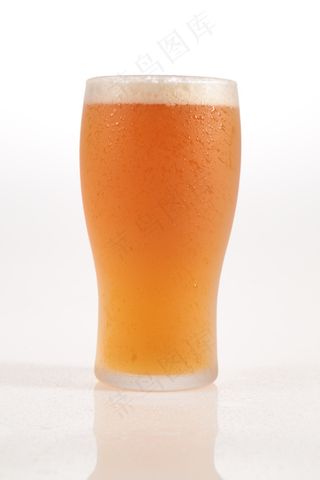 啤酒,啤酒杯,饮料/饮品,橙子汁,饮料-山海关饮料,白色背景上的啤酒瓶