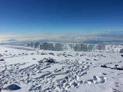 乞力马扎罗山，雪，滑雪板，冒险，蓝蓝的天空