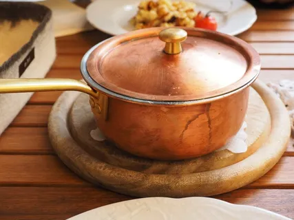 锅，黄铜锅，吃，球场，主菜，大量