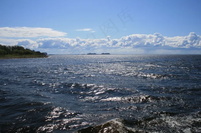 水，海，闪光，波浪，土地一角，天空，云