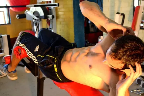 摩托车,卡通动漫人物,健身运动,武术散打,美女,在健身俱乐部锻炼的人