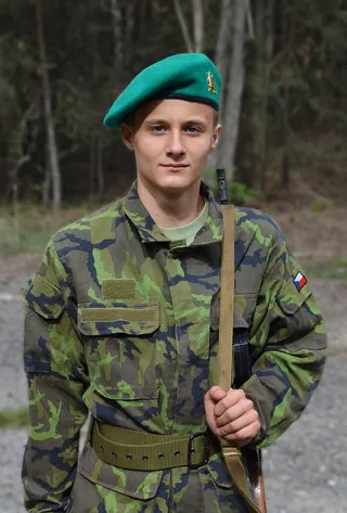 一，男子，士兵，男孩