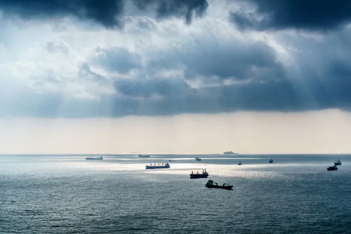 小船，船舶，海洋，大海，水，阳光，天空，云