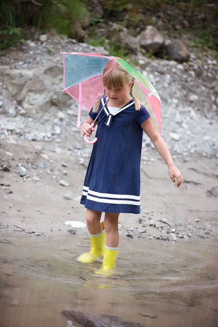 人，人的，儿童，女孩，水，湿，雨