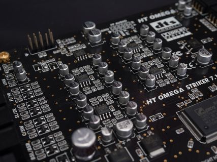 电子设备，芯片，存储器，高科技