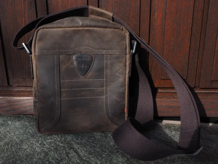 包袋，皮套，皮革，Strellson