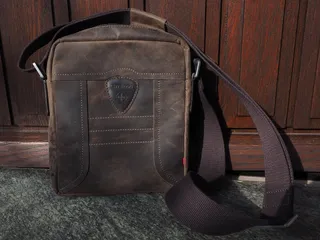 包袋，皮套，皮革，Strellson