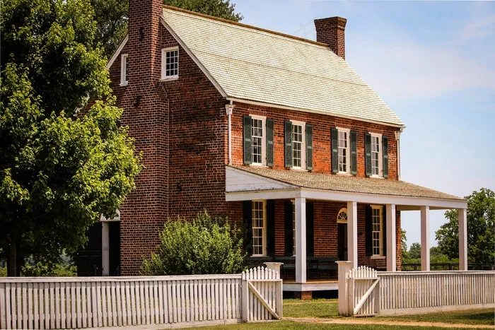 三叶草山小酒馆Appomattox Court House